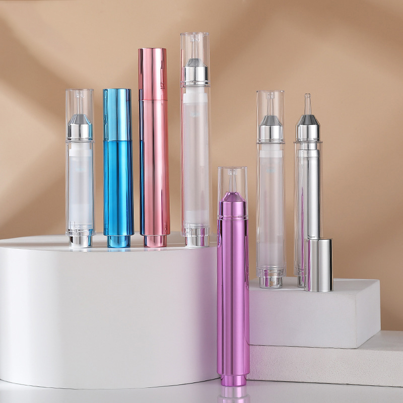 5 ml 10 ml 15 ml Strzykawka kosmetyczna Opakowanie w tubce 5 ml 10 ml 15 ml 20 ml Krem pod oczy Pompka do serum Butelka bezpowietrzna Strzykawka