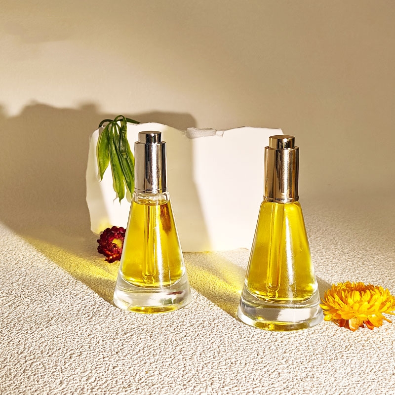 Stożkowa szklana kosmetyczna butelka z olejkiem eterycznym z zakraplaczem