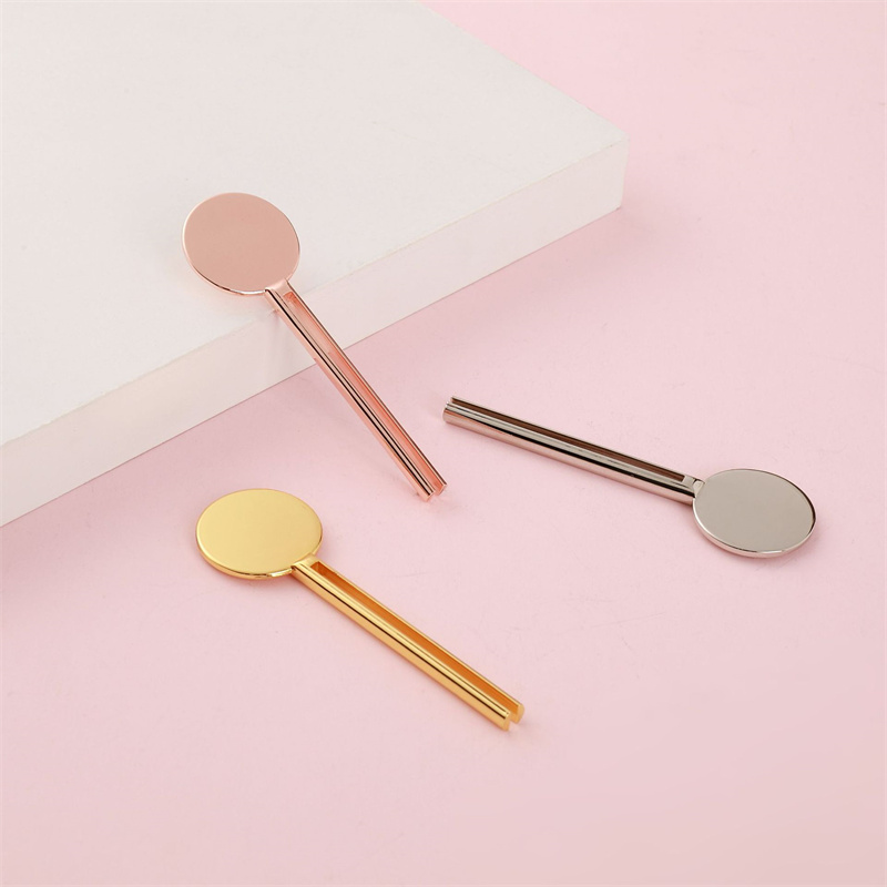 Kosmetyczny kształt klucza pod klucz Wyciskarka do tubki Rolling pasta do zębów Wyciskacz do tubki Klucz ze stojakiem Dozownik Metalowa wyciskarka do tubki Kosmetyczny kształt klucza pod klucz Wyciskarka do tubki Rolling pasta do zębów Wyciskacz do tubki Klucz ze stojakiem Dozownik Metalowa wyciskarka do tubki