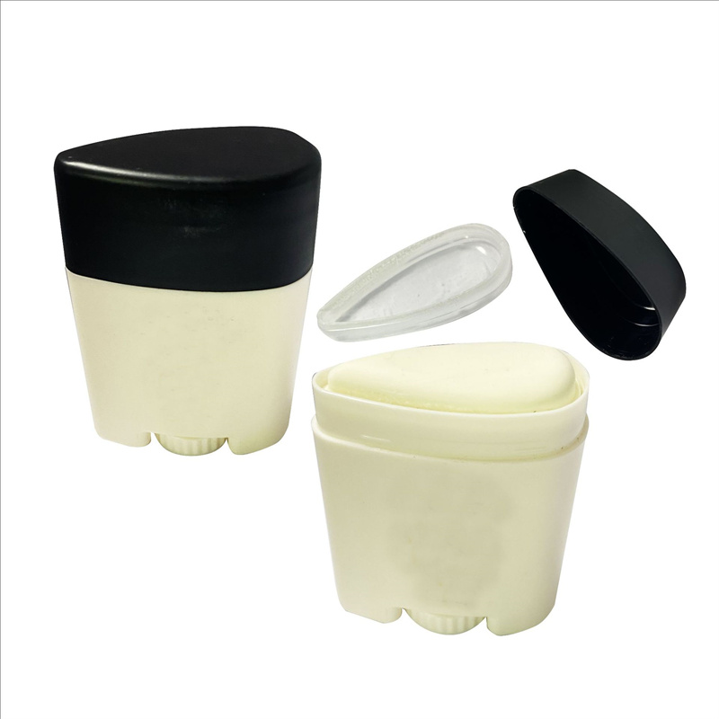 Plastikowy pojemnik z naklejkami na dezodorant z recyklingu na balsam do ciała